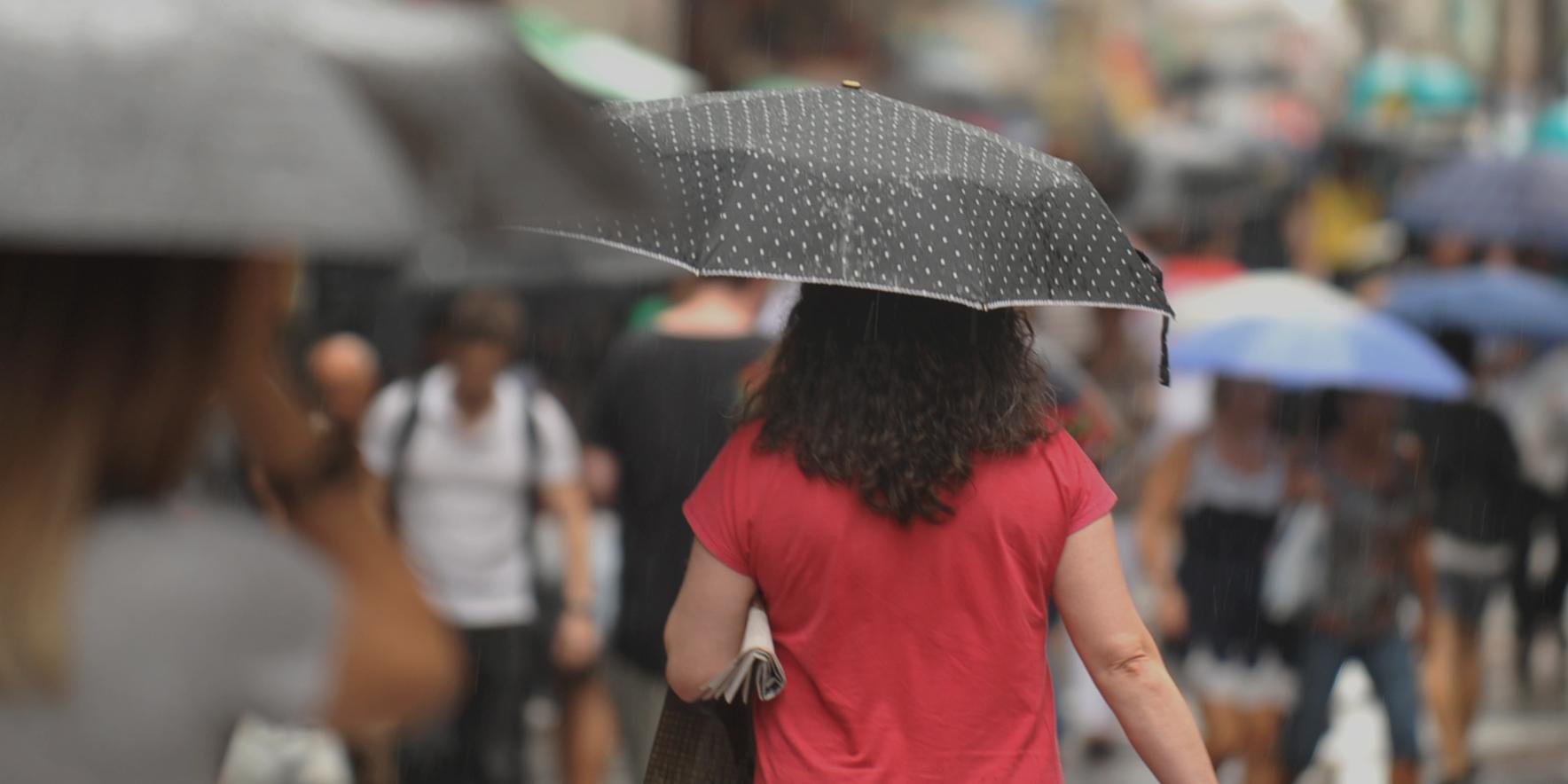 Muitas nuvens cobrem o Rio Grande do Sul nesta segunda-feira. O sol até aparece em parte do dia em algumas regiões, mas as aberturas dão lugar a céu nublado e […]