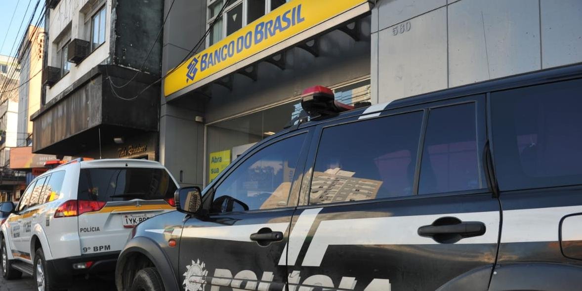 Funcionários perceberam que local havia sido invadido quando chegaram para trabalhar nesta segunda Funcionários de uma agência do Banco do Brasil localizada na Avenida Protásio Alves, no Bairro Rio Branco, […]