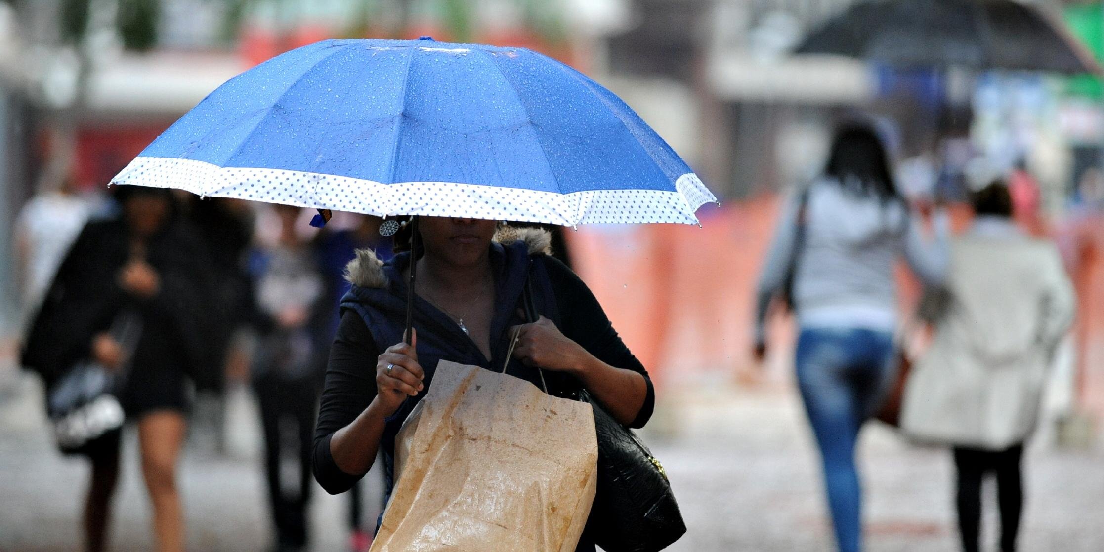 Regiões Oeste, Centro e Sul podem ter temporais com grandes acumulados A nebulosidade e o tempo instável trazem pancadas de chuva forte em diversas regiões do Estado. No Oeste, Centro […]