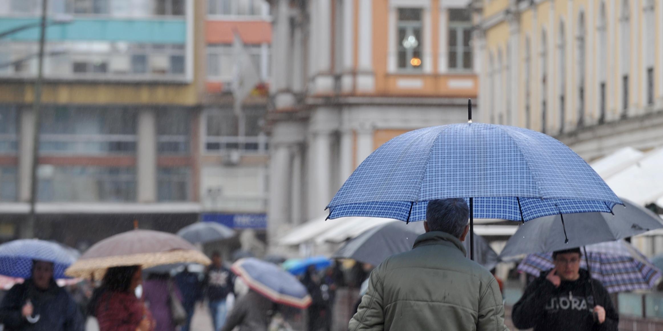 Mínimas do Estado devem ocorrer à noite, com chance pequena de neve em pontos mais altos Ar polar determina as condições do tempo no Rio Grande do Sul nesta sexta-feira. […]