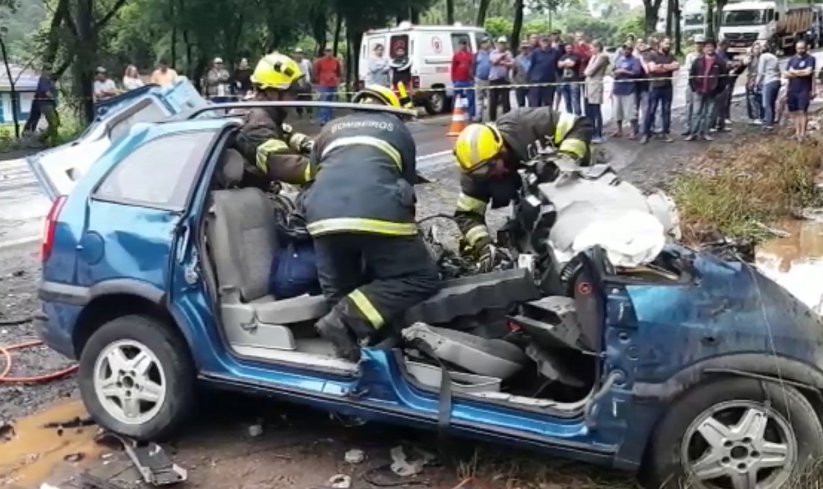 Uma pessoa morreu em um acidente entre um caminhão e um carro no km 154 da BR-470, em Nova Prata, na Serra do Rio Grande do Sul, no fim da […]