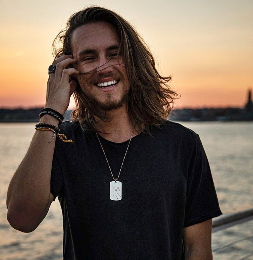 Aos 25 anos de idade, o cantor gaúcho Vitor Kley vai emplacar a sua quinta apresentação no Planeta Atlântida, na edição de 2020. Dono de hits e de parcerias que […]