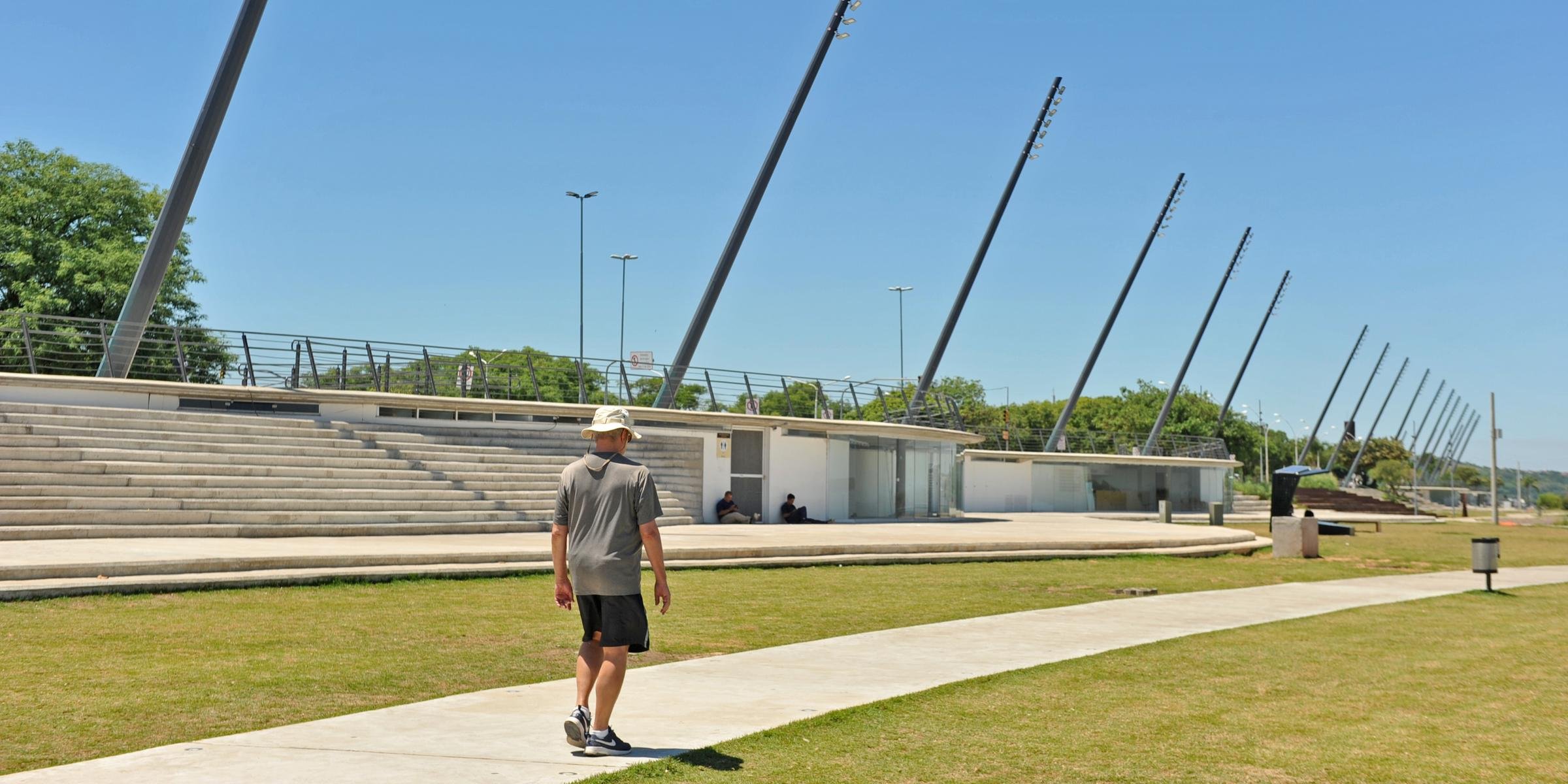 Termômetros podem chegar a 37ºC em Porto Alegre A quarta-feira será de instabilidade no Rio Grande do Sul. No período da noite – após marcas próximas a 40ºC – a […]