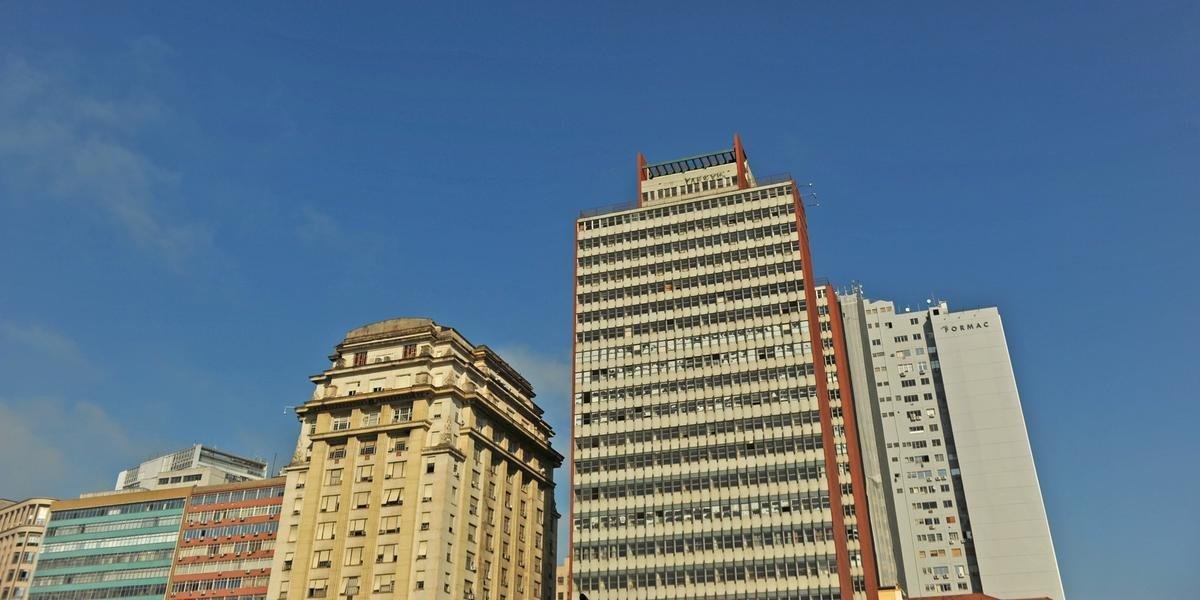 Tarde deverá ser quente, com máxima de 33°C em Porto Alegre A sexta-feira terá predomínio de sol no Rio Grande do Sul. Ao longo do dia, são esperadas poucas nuvens, […]