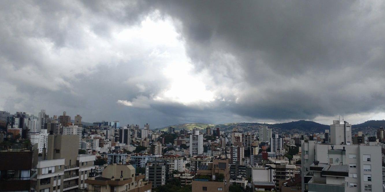 Máxima em Porto Alegre deve ser de 27°C O calor diminui no Rio Grande do Sul, e a segunda-feira deverá ser de chuva no Estado. A nebulosidade apresentada deve variar […]