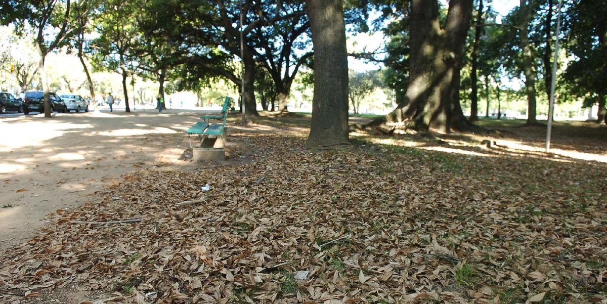 Sexta-feira deverá ter máxima de 27°C em Porto Alegre O outono começa com temperaturas agradáveis no Rio Grande do Sul. O sol aparece entre nuvens, e podem ocorrer momentos de […]