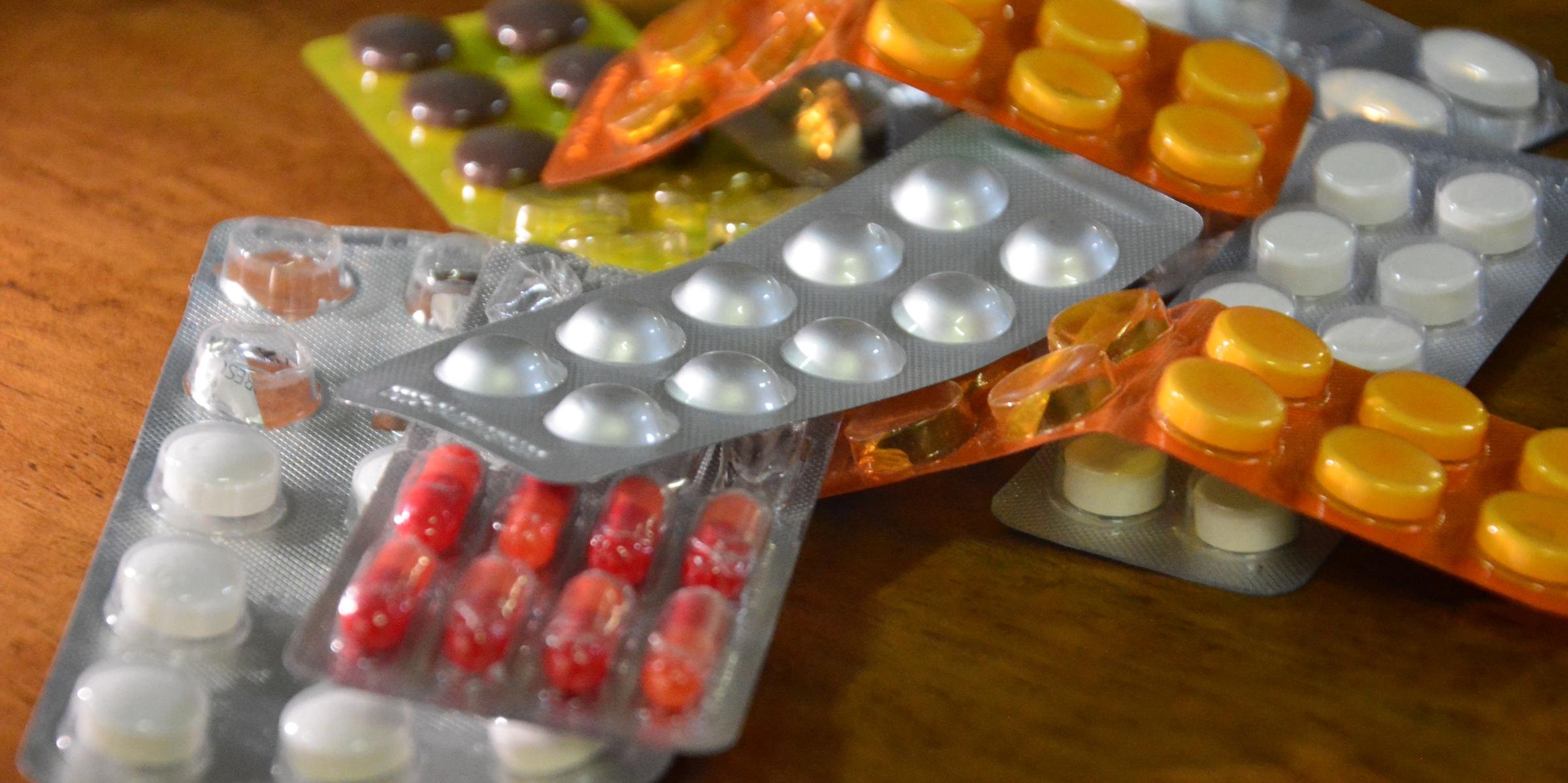 Medida é uma das ações do governo federal para mitigar os efeitos econômicos do novo coronavírus A suspensão do reajuste anual dos preços de medicamentos anunciada pelo governo foi formalizada […]