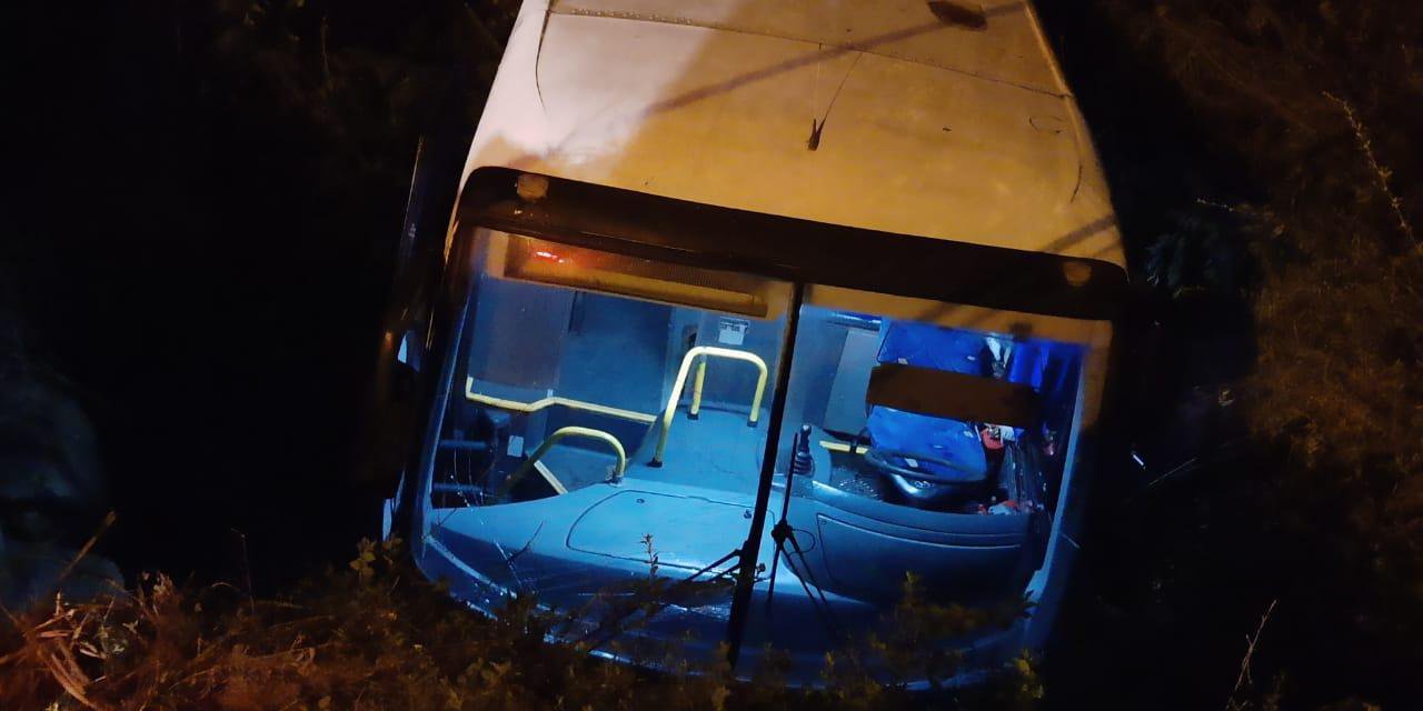 Acidente ocorreu às 4h da madrugada desta terça-feira Um acidente ocorrido por volta das 4h da madrugada desta terça-feira, em Bento Gonçalves, envolvendo um ônibus que transportava funcionários para um […]