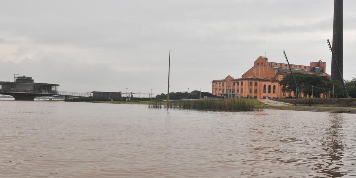 Com volumes mais intensos, metade Norte do Estado pode ter até 80 milímetros O avanço de um ar quente pelo Norte da Argentina, que encontra a massa de ar frio […]