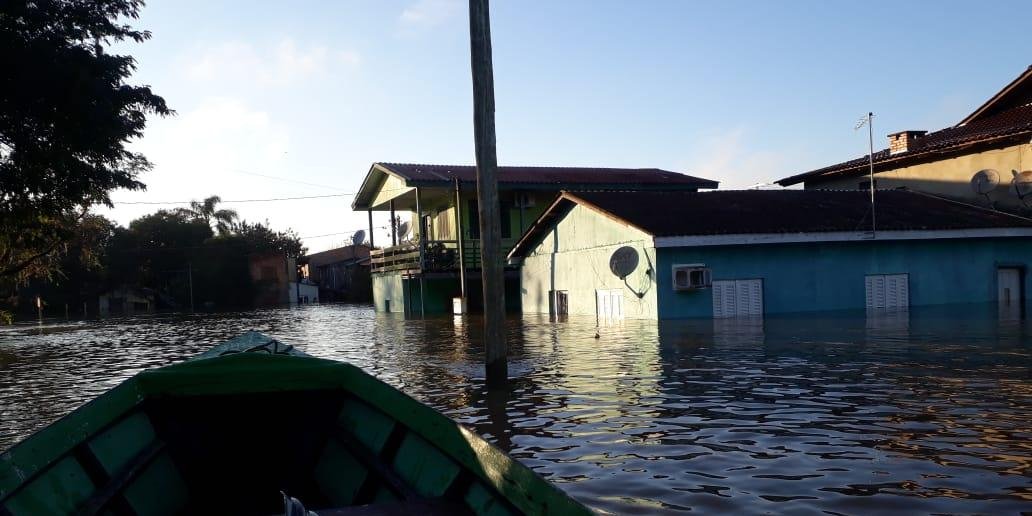 Atualização do boletim da Defesa Civil contabiliza 328 moradores acolhidos em abrigos ou em residências de familiares A atualização do boletim da Defesa Civil, divulgado neste domingo, apresentou redução no […]