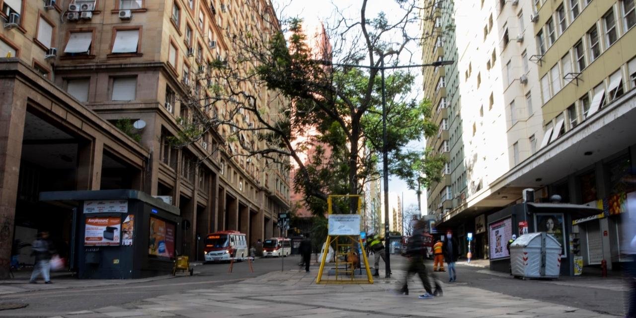 O governo do Rio Grande do Sul classificou 12 regiões como risco alto para Covid-19, no mapa preliminar da 13ª rodada do modelo de Distanciamento Controlado. Nesta sexta-feira, cinco áreas […]