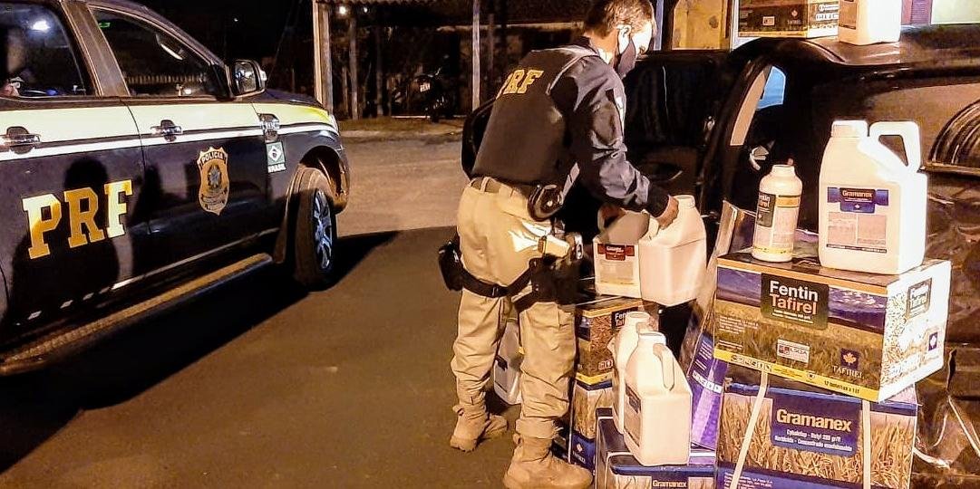 Flagrante ocorreu na BR 290 após perseguição a casal de contrabandistas entre Rosário do Sul e Cacequi Mais de 330 quilos de agrotóxicos contrabandeados foram apreendidos pela Polícia Rodoviária Federal […]