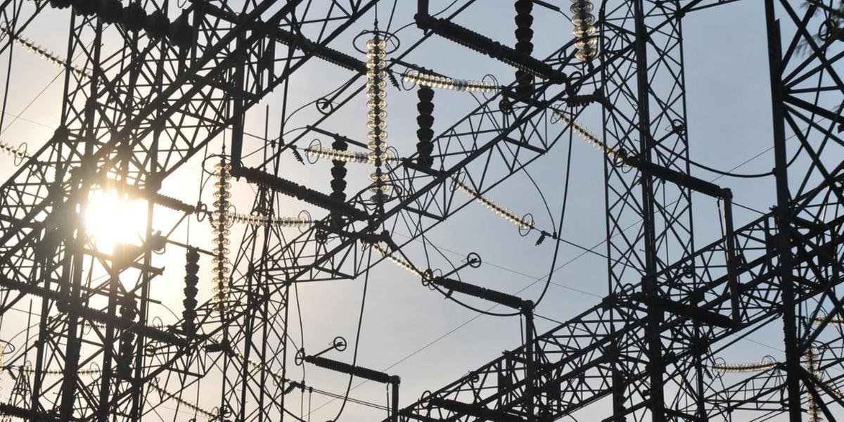 Em dezembro, bandeira vigente foi vermelha 2, patamar mais alto do sistema As contas de luz ficarão mais baratas em janeiro de 2021. A Agência Nacional de Energia Elétrica (Aneel) […]