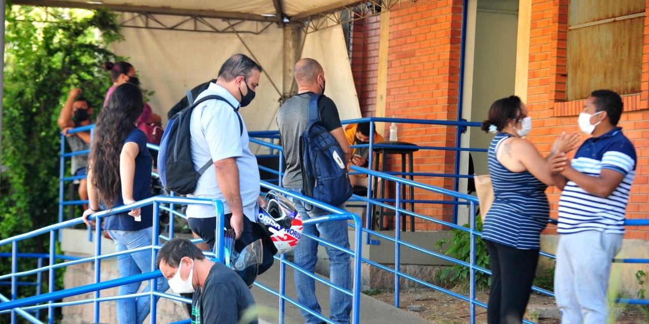 Reunião salientou importância do enfrentamento dos casos menos graves para aliviar internações em hospitais O governo do Estado do Rio Grande do Sul vai buscar que os postos de saúde […]