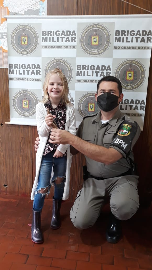 A menina Luíza de apenas cinco anos de idade, tem a iniciativa de doar suas mechas de cabelos para a confecção de perucas que serão doadas as pessoas que fazem […]