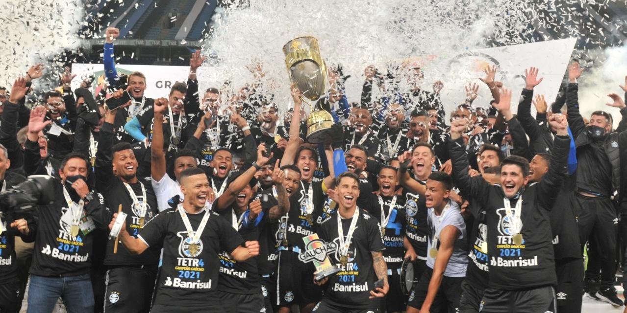 Ferreira e Dourado marcaram os gols da partida que terminou com o 40º título estadual da história do Tricolor O Grêmio é Tetracampeão gaúcho! O Tricolor empatou com o Inter, […]