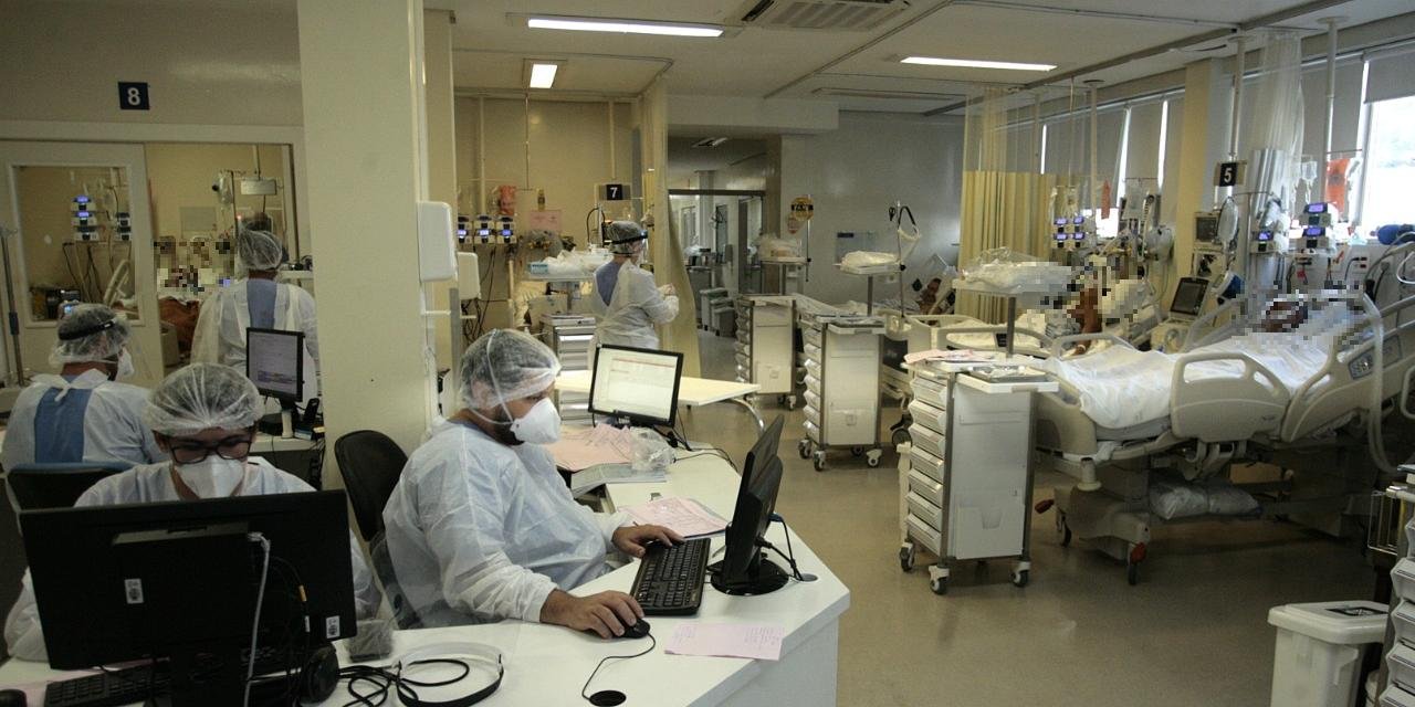 Infectologista Alessandro Pasqualotto analisa cenário epidemiológico de Porto Alegre Após um início de ano conturbado no cenário epidemiológico, Porto Alegre vive um momento de estabilização nos números relacionados ao coronavírus. […]