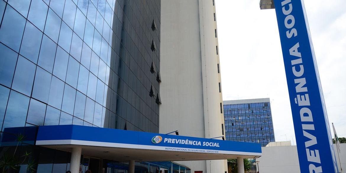 Datas estão sendo informadas no aplicativo Meu INSS Antecipada para maio por causa da pandemia de Covid-19, a primeira parcela do décimo terceiro do Instituto Nacional do Seguro Social (INSS) […]