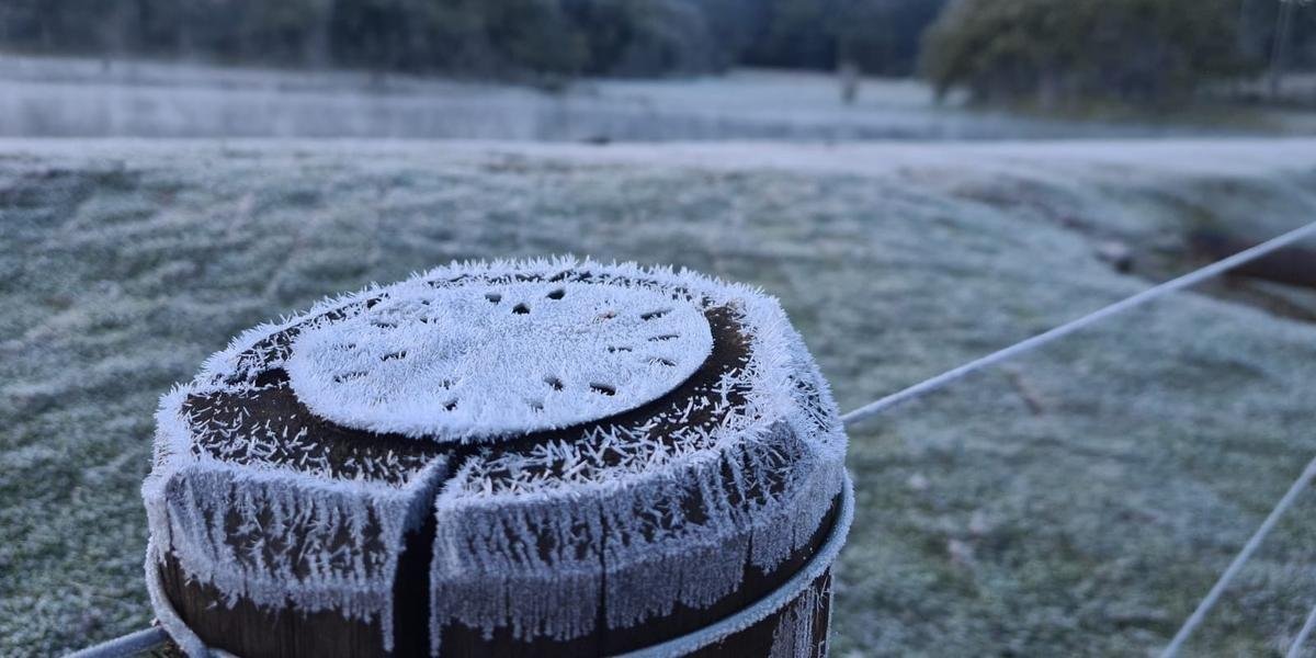 Mínimas podem chegar a -9°C nos Aparados da Serra, mas não deve mais haver neve O Sul do Brasil segue sob influência de uma massa de ar polar nesta sexta, […]