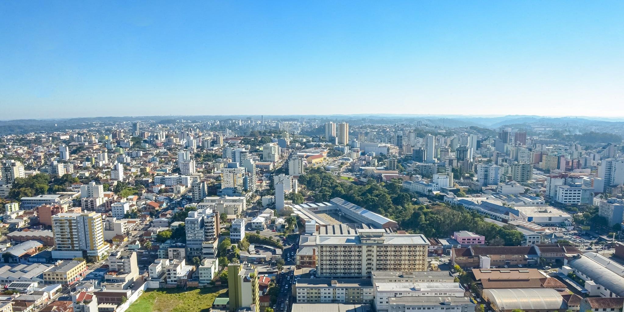 Outras cinco regiões tiveram Alertas retirados pelo Gabinete de Crise Sete regiões Covid foram mantidas em Alerta pelo Gabinete de Crise em reunião na tarde desta quarta-feira. Pela segunda semana […]