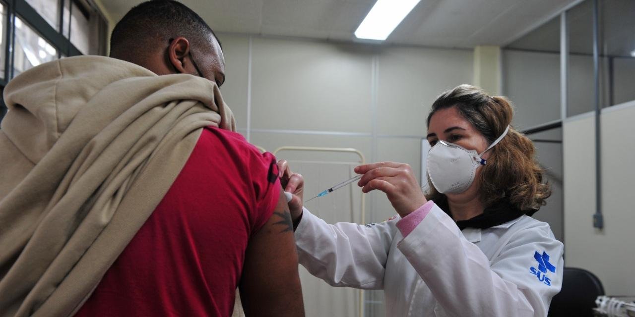 Ao todo, o País aplicou 2.206.809 doses de imunizantes anticovid nas últimas 24 horas O número de vacinados com ao menos uma dose contra a Covid-19 chegou nesta sexta-feira, a […]