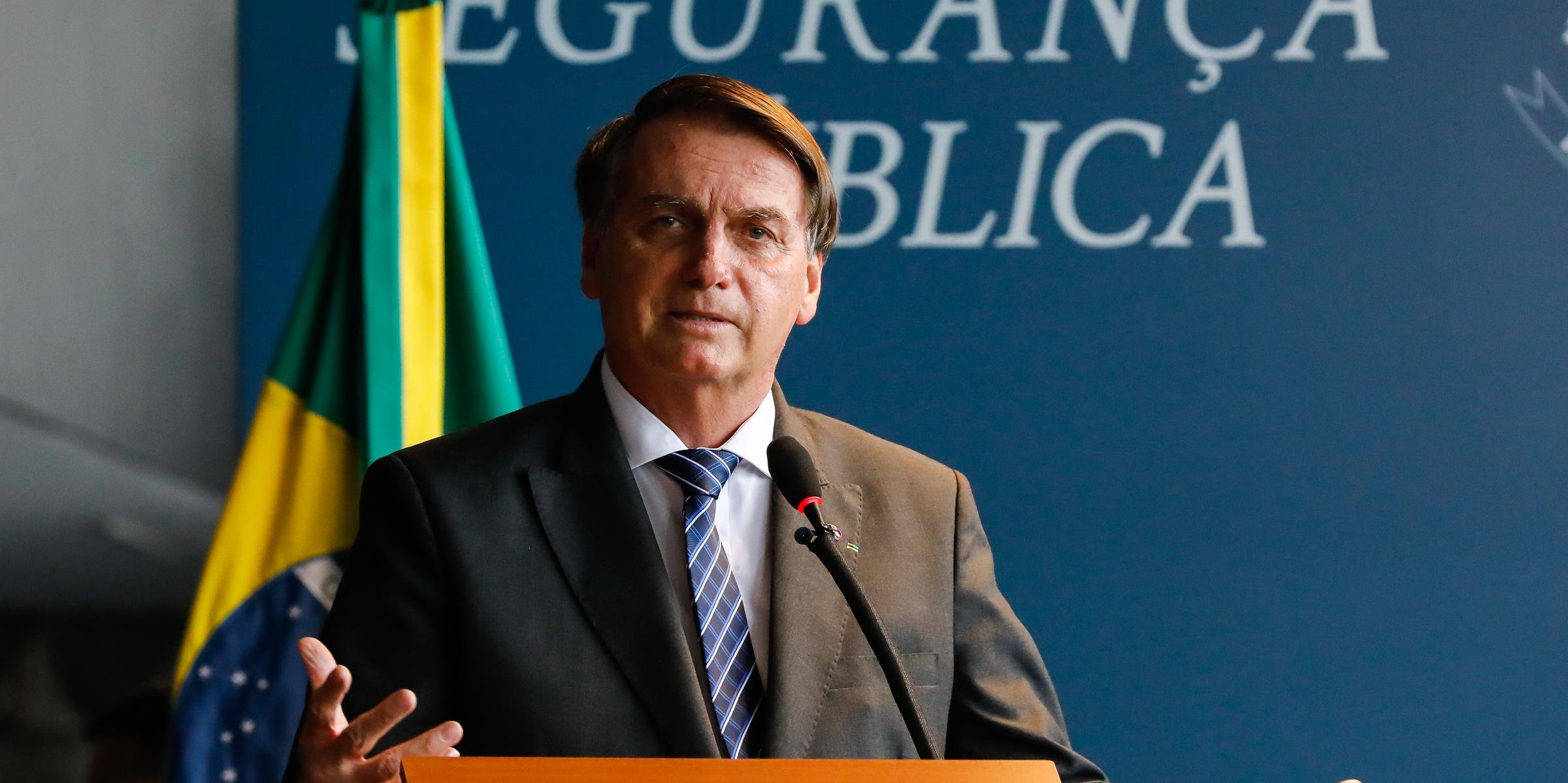 Presidente comentou a chegada da variante Ômicron e como pretende combater o problema O presidente Jair Bolsonaro afirmou que o Brasil não tem condições de aguentar um novo lockdown ao […]
