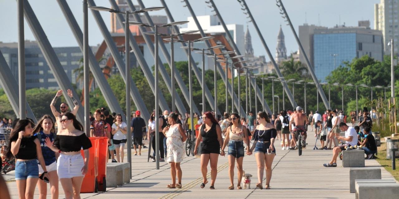 Máximas superam os 30ºC em diversos pontos do Estado O sol aparece nesta segunda-feira em todo o Rio Grande do Sul, mas acompanhado de nuvens em todas as regiões. Repete-se […]