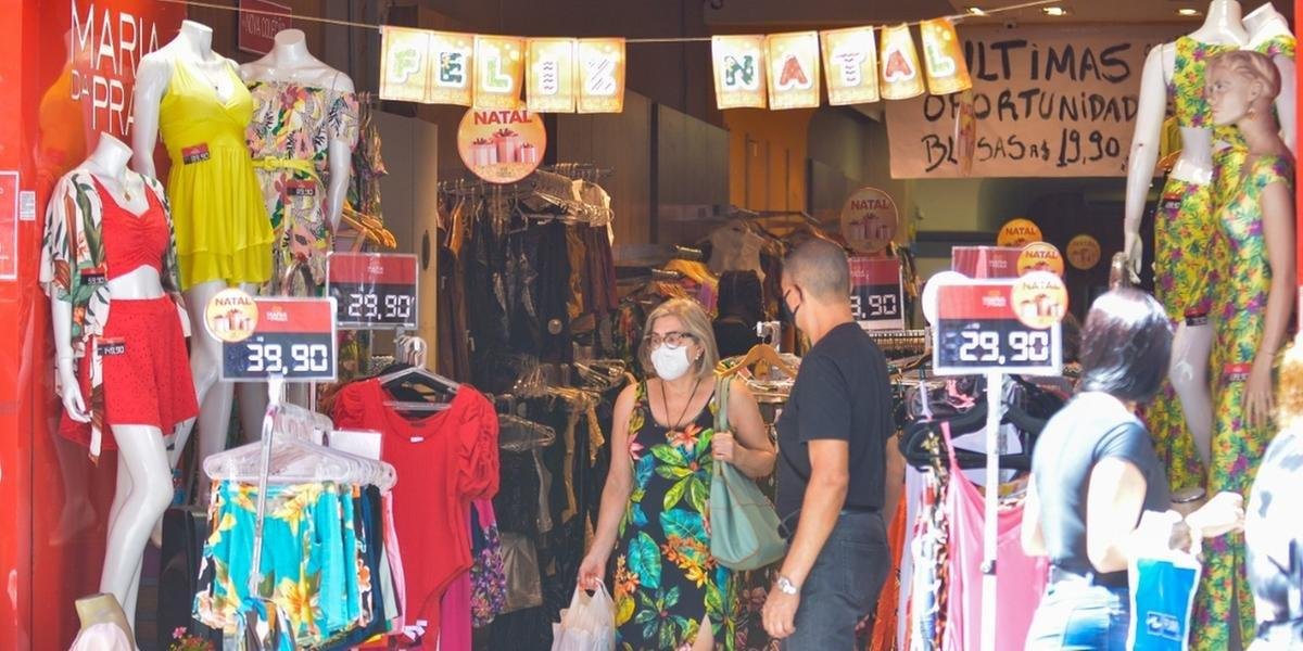 Este é o maior recuo em cinco anos A queda do poder de compra do brasileiro, corroído pela inflação de 10% neste ano, mais os juros e o desemprego elevados […]
