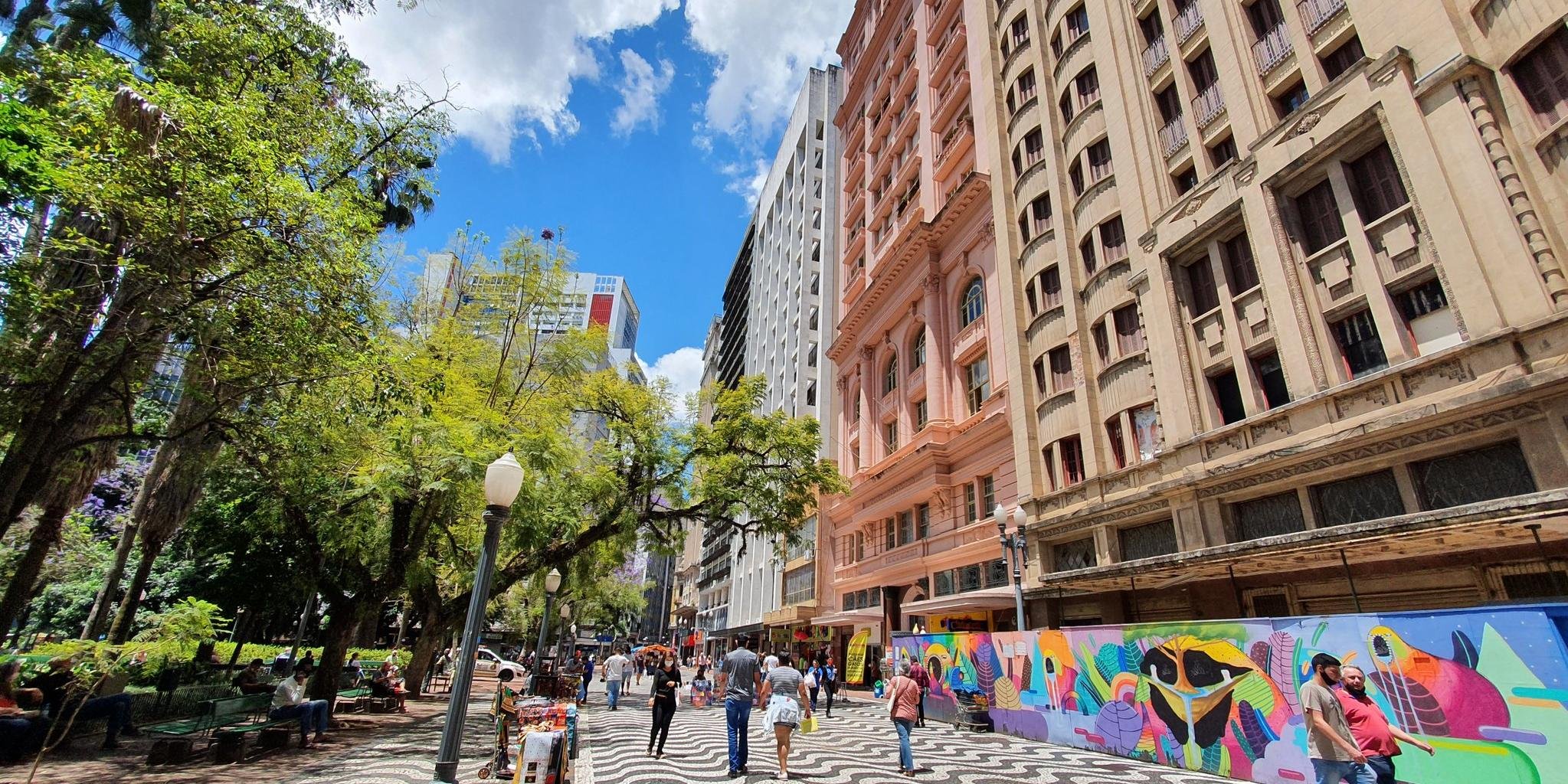 Temperaturas mais altas devem ser registradas nas regiões Oeste e Noroeste O Rio Grande do Sul vai ter mais um dia de forte calor nesta terça-feira. A nebulosidade será escassa, […]