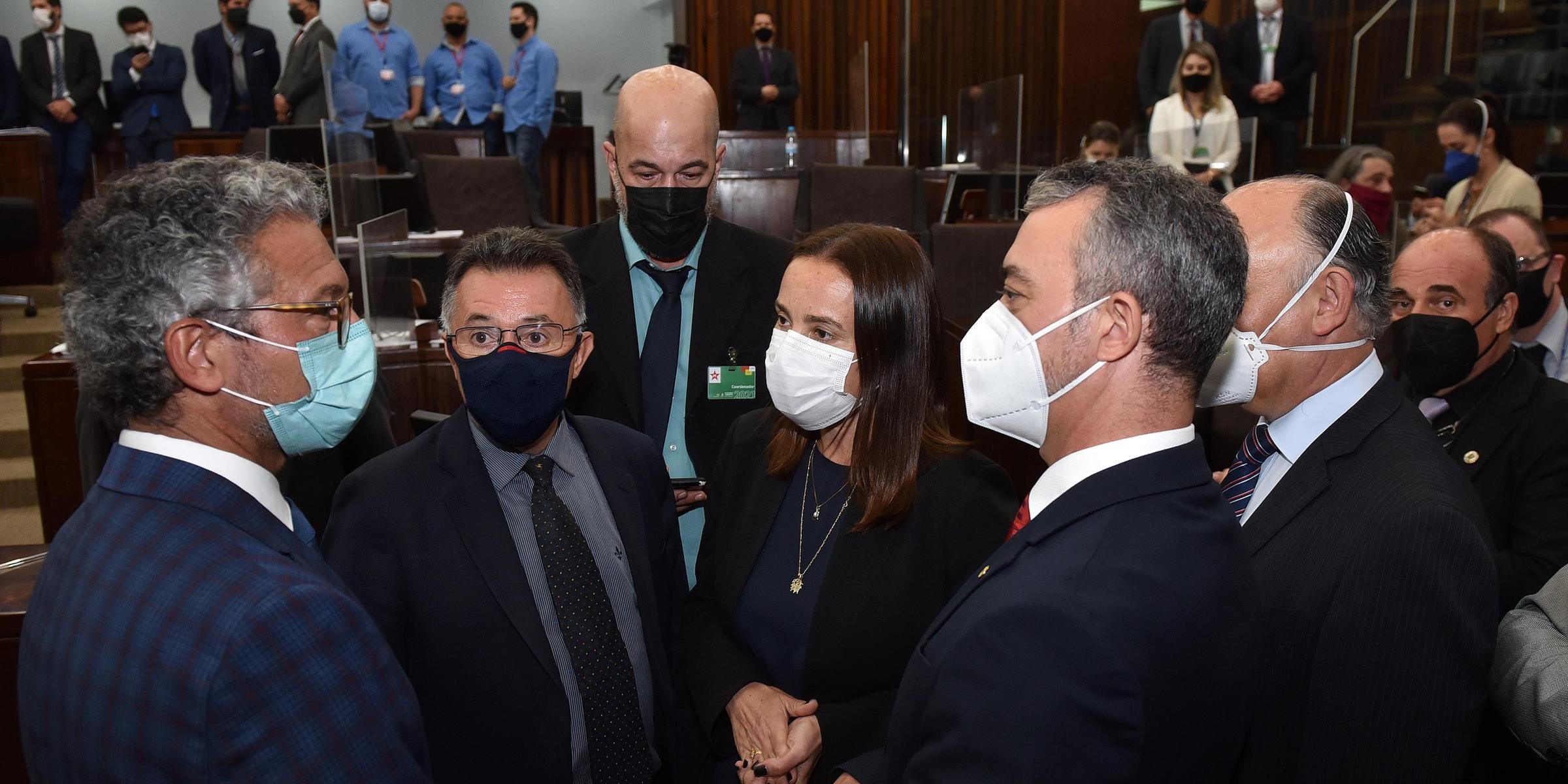Piso do magistério deve ser a proposta mais polêmica A Assembleia Legislativa entra em sua semana derradeira de votações com sessões deliberativas amanhã e na quarta-feira. Há uma série de […]
