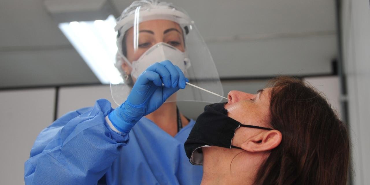 “Certamente sobrecarrega o sistema”, diz o médico Alexandre Zavascki A disponibilidade de acesso aos testes rápidos de antígenos para Covid-19 nas unidades de saúde pública de Porto Alegre, aliada a […]