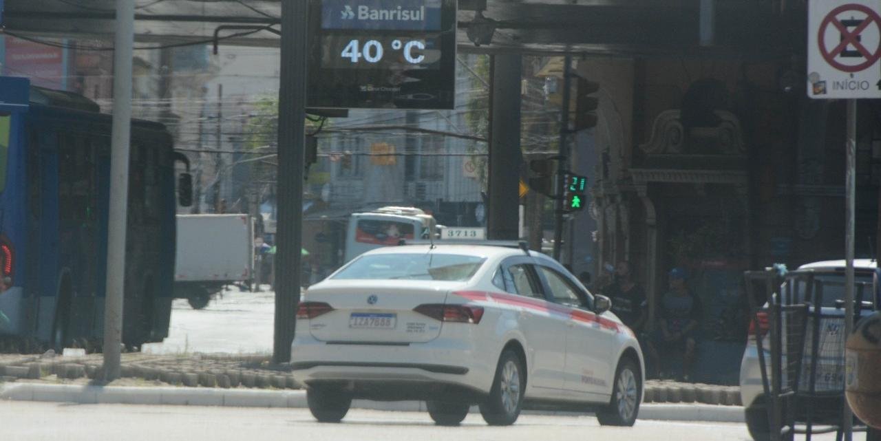 MetSul Meteorologia alerta para a umidade baixíssima à tarde, com risco muito alto para incêndios em áreas de vegetação Assim como nos últimos dias, a quinta-feira no Rio Grande do […]