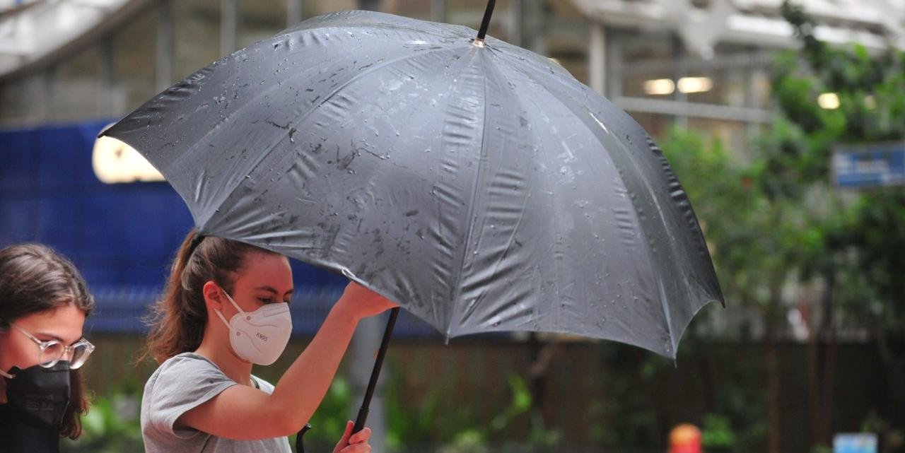 Instabilidade, no entanto, deve ser irregular O deslocamento de uma frente fria ainda traz chuva para o Rio Grande do Sul nesta quarta-feira. No entanto, a precipitação deve ser irregular […]