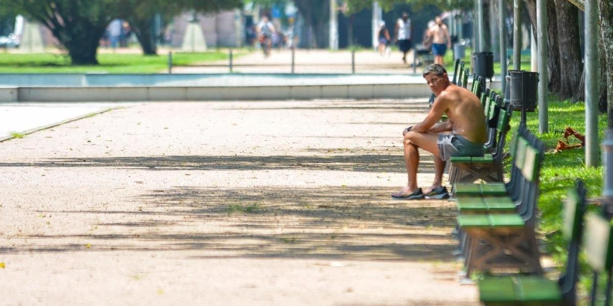 Regiões Oeste e Noroeste devem ter máximas perto dos 40°C O forte calor volta ao Rio Grande do Sul nesta quarta-feira. O sol aparece e predomina, e as temperaturas devem […]