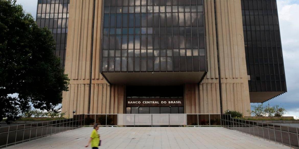 Com as mudanças, não será mais necessário ir presencialmente a uma agência bancária ou do INSS para realizar a comprovação As novas regras para a prova de vida dos beneficiários […]