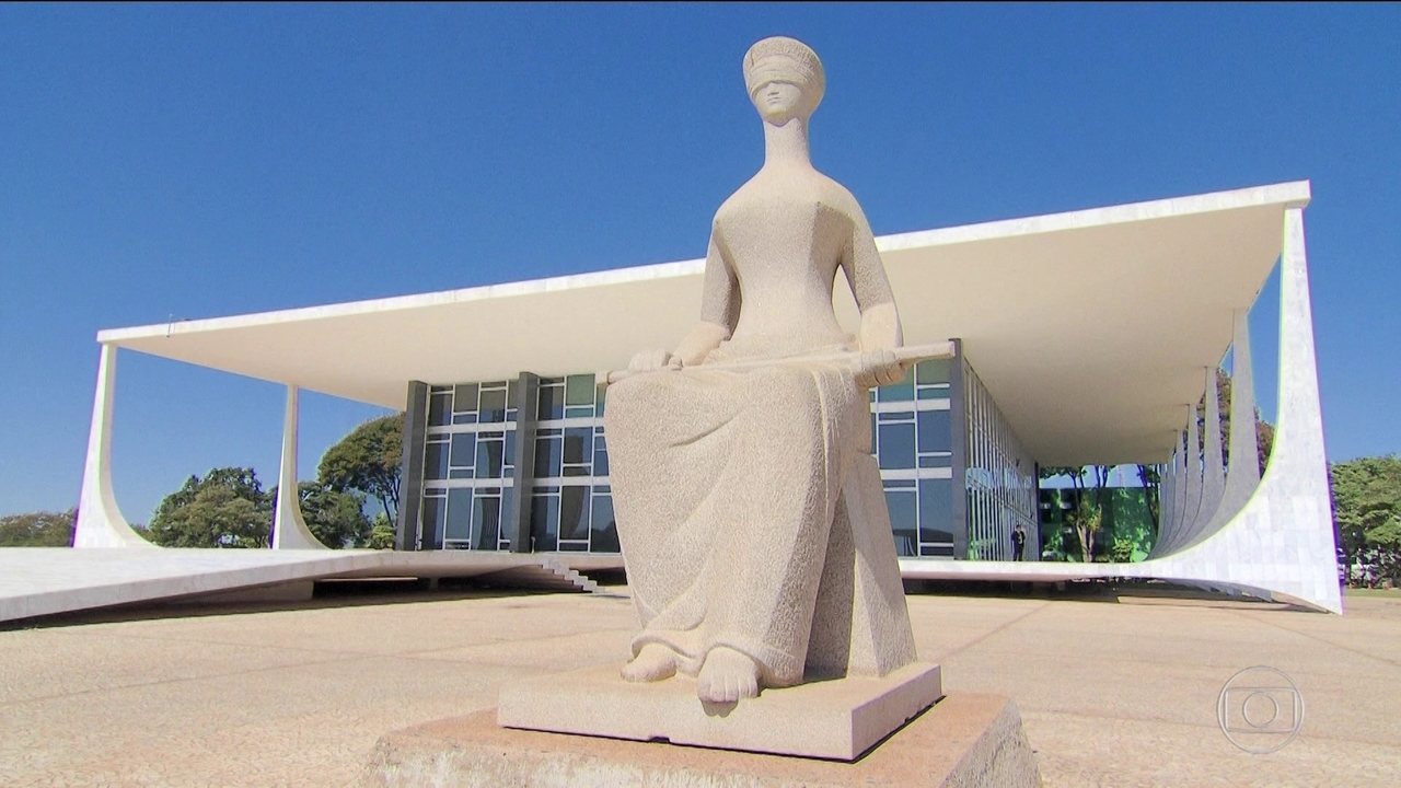 O Supremo Tribunal Federal (STF) está a um voto de manter o fundo eleitoral de R$ 4,9 bilhões destinado ao financiamento de campanhas nas eleições deste ano. A indicação é de que a Corte poderá assegurar […]