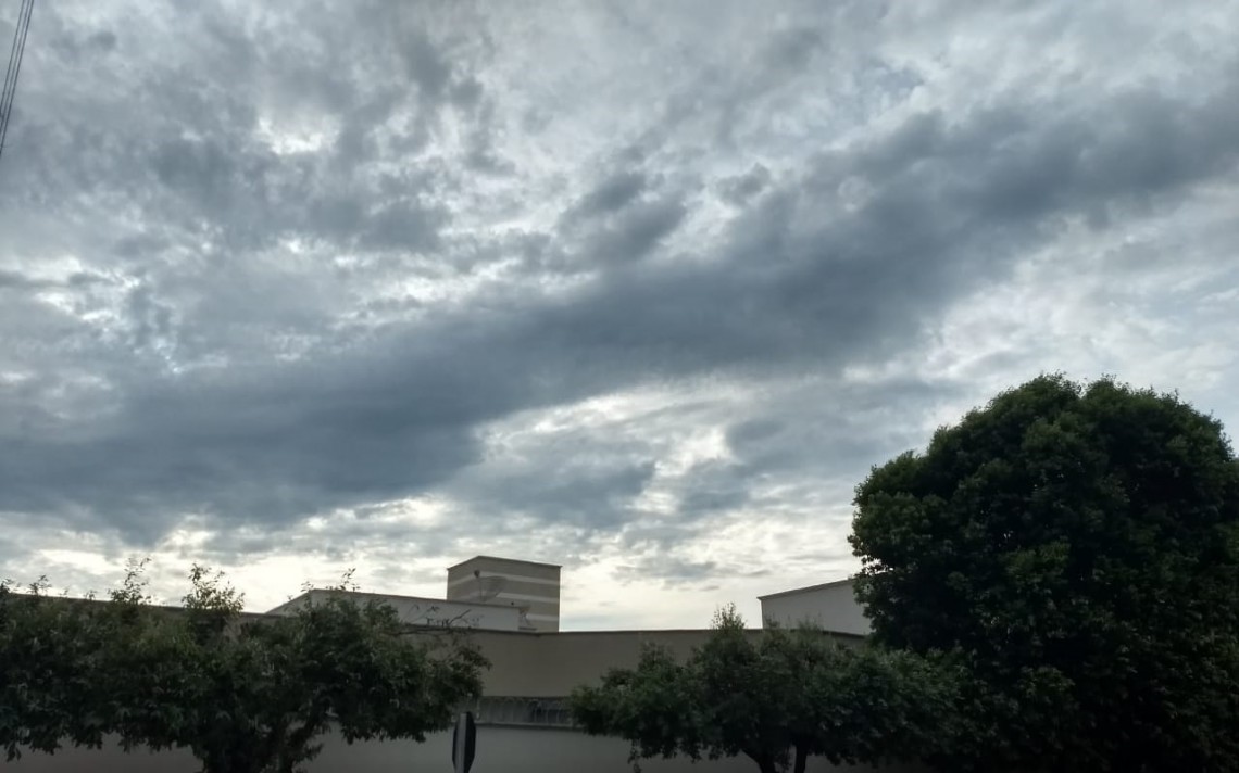 Temperatura segue agradável e aquece mais no Oeste do Estado O sol aparece na maioria das regiões do Rio Grande do Sul nesta quarta-feira, mas parte do Estado terá muitas […]