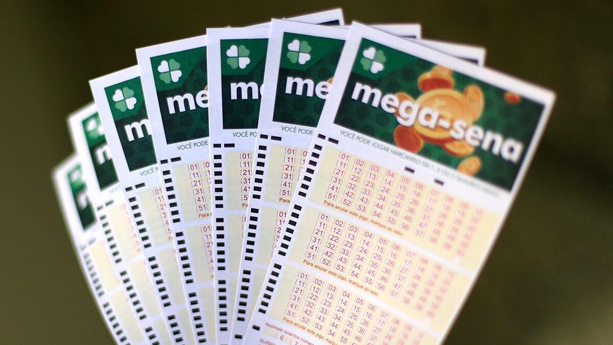 Sorteio acontece no sábado O concurso 2.493 da Mega-Sena, realizado nesta quarta-feira, não teve acertadores das seis dezenas. Os números sorteados foram: 04 – 09 – 37 – 43 – […]