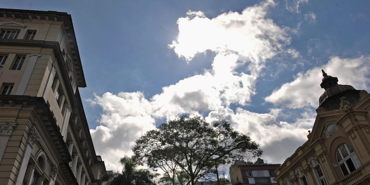 Dia começa frio em várias localidades, mas a tarde será amena O sol aparece com nuvens nesta quinta-feira na maior parte dos municípios do Rio Grande do Sul, contudo, o […]