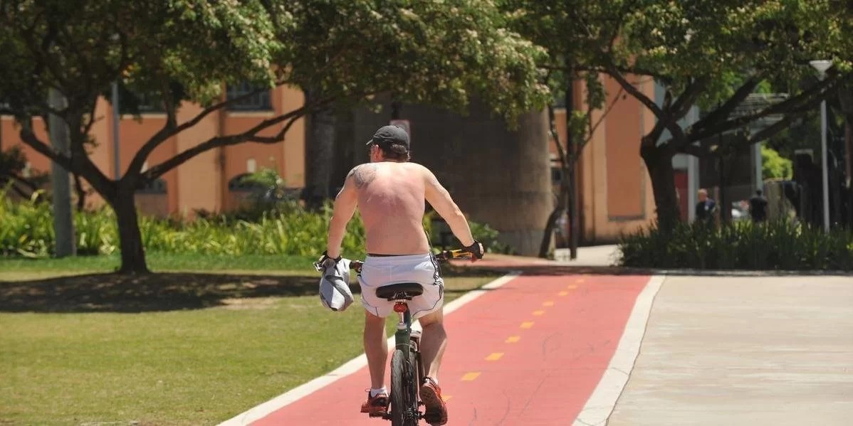 Máximas devem ficar próximas de 30ºC em várias cidades O Rio Grande do Sul terá um dia de sol e calor nesta sexta-feira, com amplos períodos de céu claro na […]