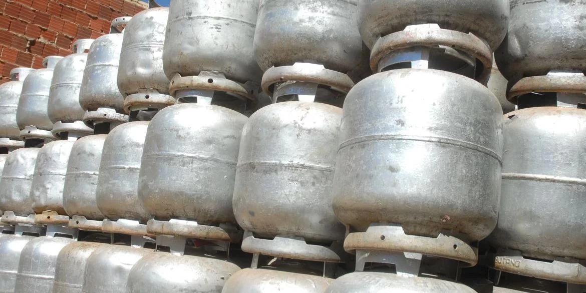 Preço médio do botijão de 13 quilos cai para R$ 42,04 A Petrobras anunciou nesta quarta-feira a redução do preço médio de venda do Gás Liquefeito de Petróleo (GLP) para as distribuidoras […]