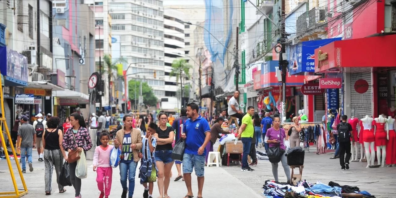 Calor deve ocorrer no Oeste, enquanto grande parte do Estado terá temperaturas amenas O Rio Grande do Sul vai começar a semana do Natal com instabilidade em diversas áreas do […]