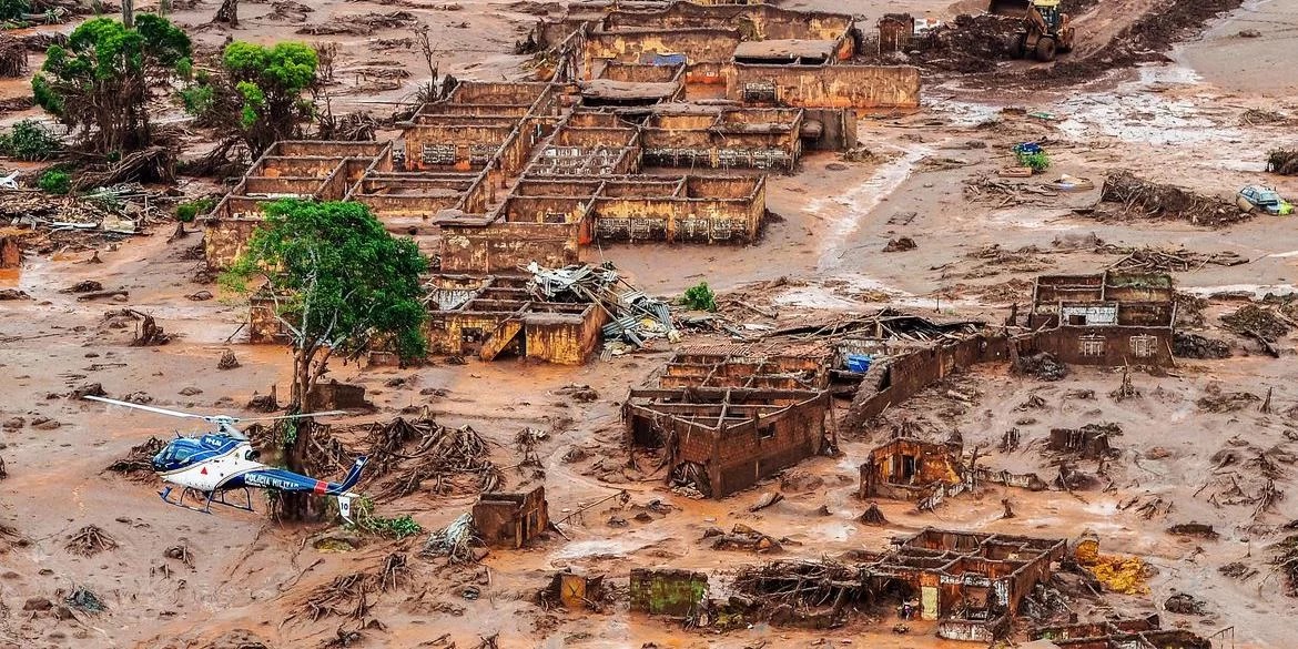 Nesta semana faz quatro anos que rompeu a barragem da mineradora Vale, em Brumadinho (MG). Entre as famílias das 270 vítimas da tragédia, três seguem à espera de uma chance […]