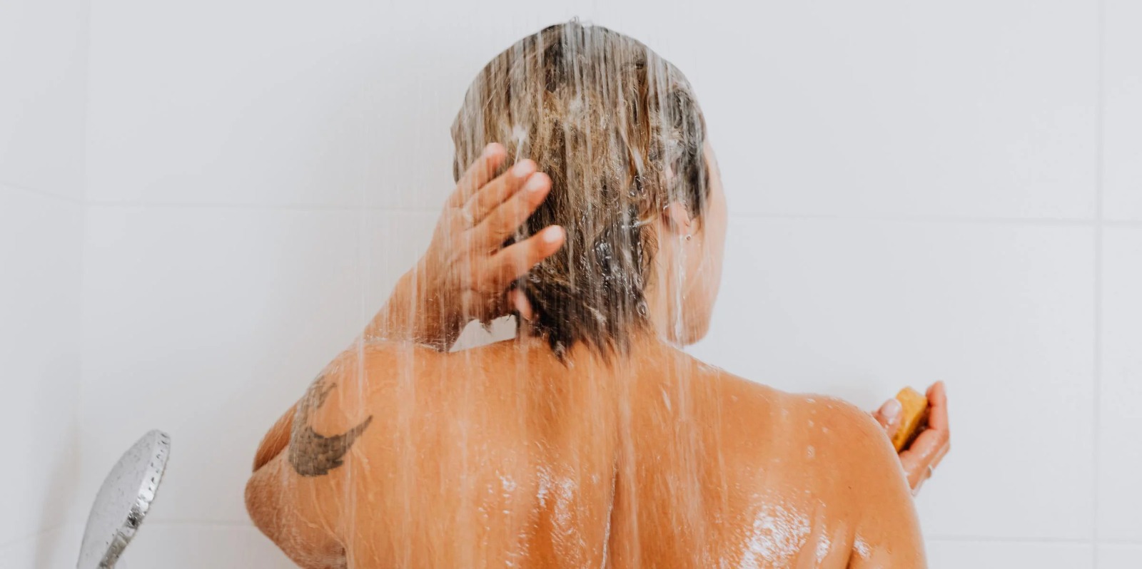 Conheça três ingredientes que podem estar presentes nas fórmulas de produtos capilares e que prejudicam a saúde dos fios Com o passar dos anos, a indústria de cosméticos capilares vem […]