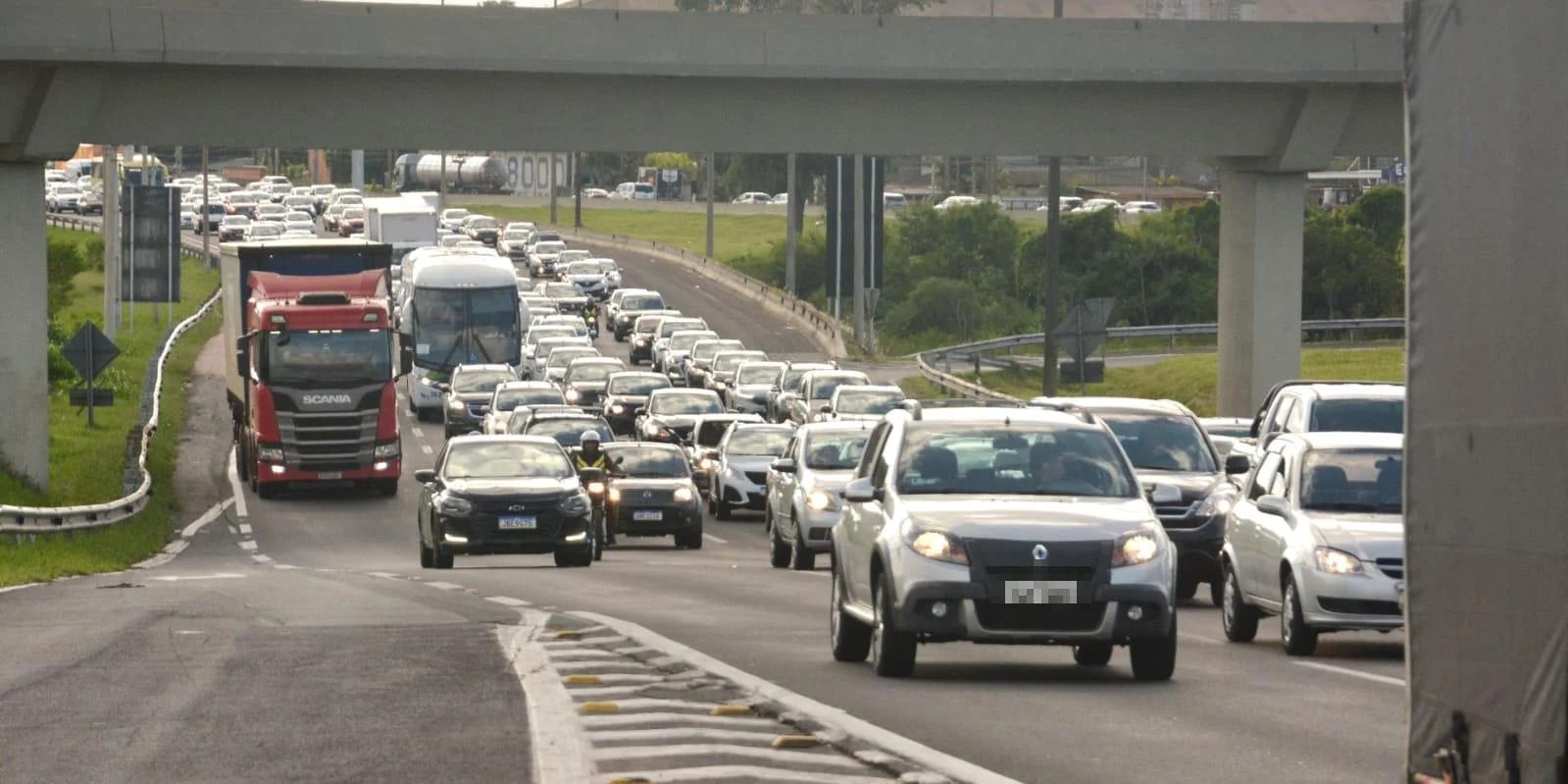 As multas de trânsito nas rodovias federais tiveram queda de 21% em 2022. Segundo levantamento da Polícia Rodoviária Federal, feito com exclusividade a pedido do R7, foram 4,1 milhões de infrações registradas de […]