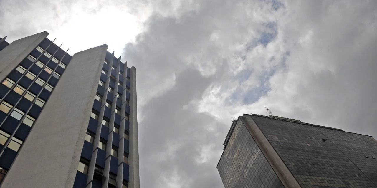 Porto Alegre terá instabilidade no começo do dia, mas sol aparece durante a tarde A terça-feira de Carnaval no Rio Grande do Sul será de momentos distintos e ainda sob a ameaça […]