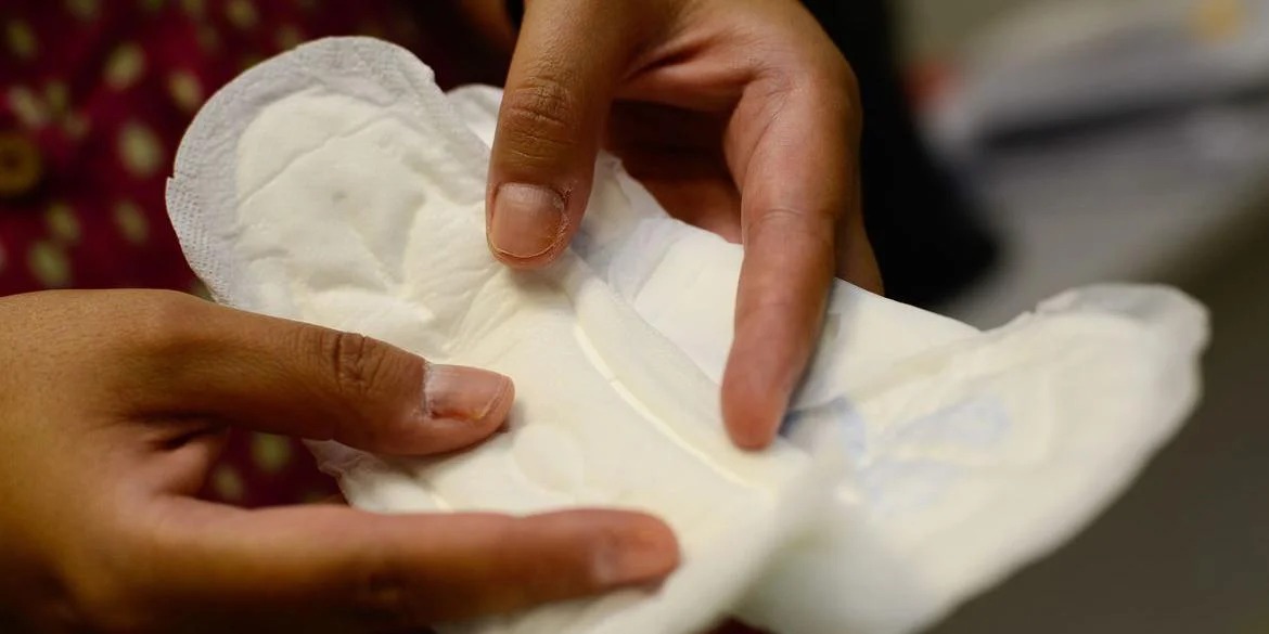 O&nbsp;Ministério da Saúde&nbsp;informou hoje (8) que vai assegurar a oferta de absorventes pelo Sistema Único de Saúde (SUS), com foco na população que está abaixo da linha da pobreza. O [&hellip;]