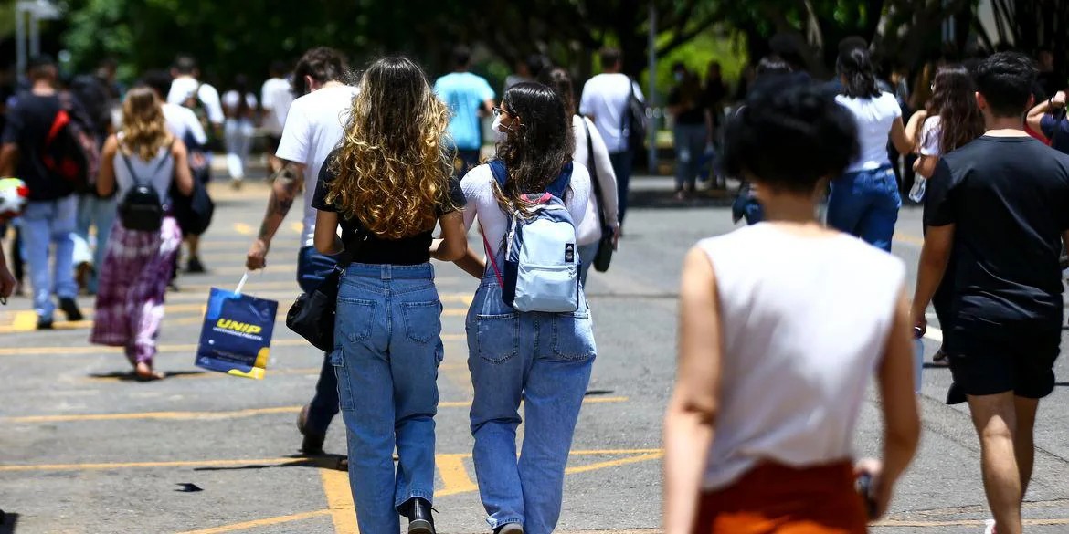 O empresário e apresentador de TV Luciano Huck criticou nesta segunda-feira, 3, a ideia de revogação do novo ensino médio, que vem sendo defendido por entidades estudantis e parte das associações […]