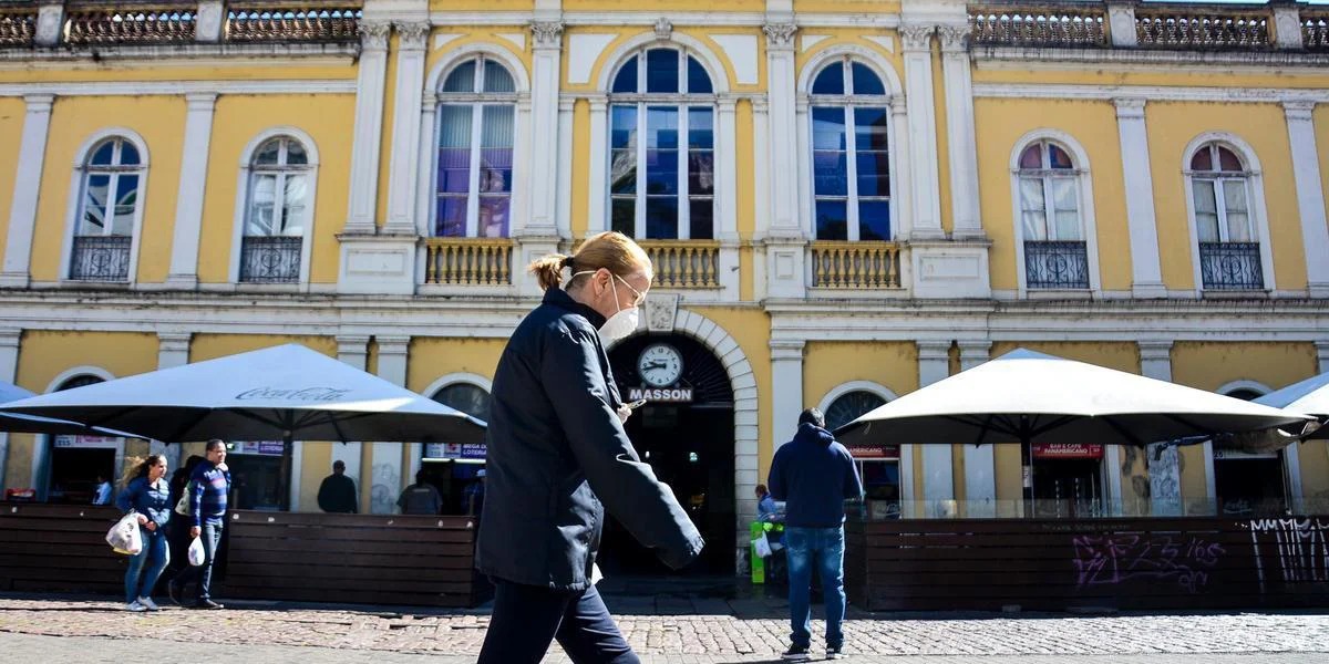 Expectativa é que o amanhecer registre geada em diferentes pontos do interior gaúcho O Rio Grande do Sul deverá ter uma quinta-feira de sol e frio em todas suas regiões. A expectativa […]