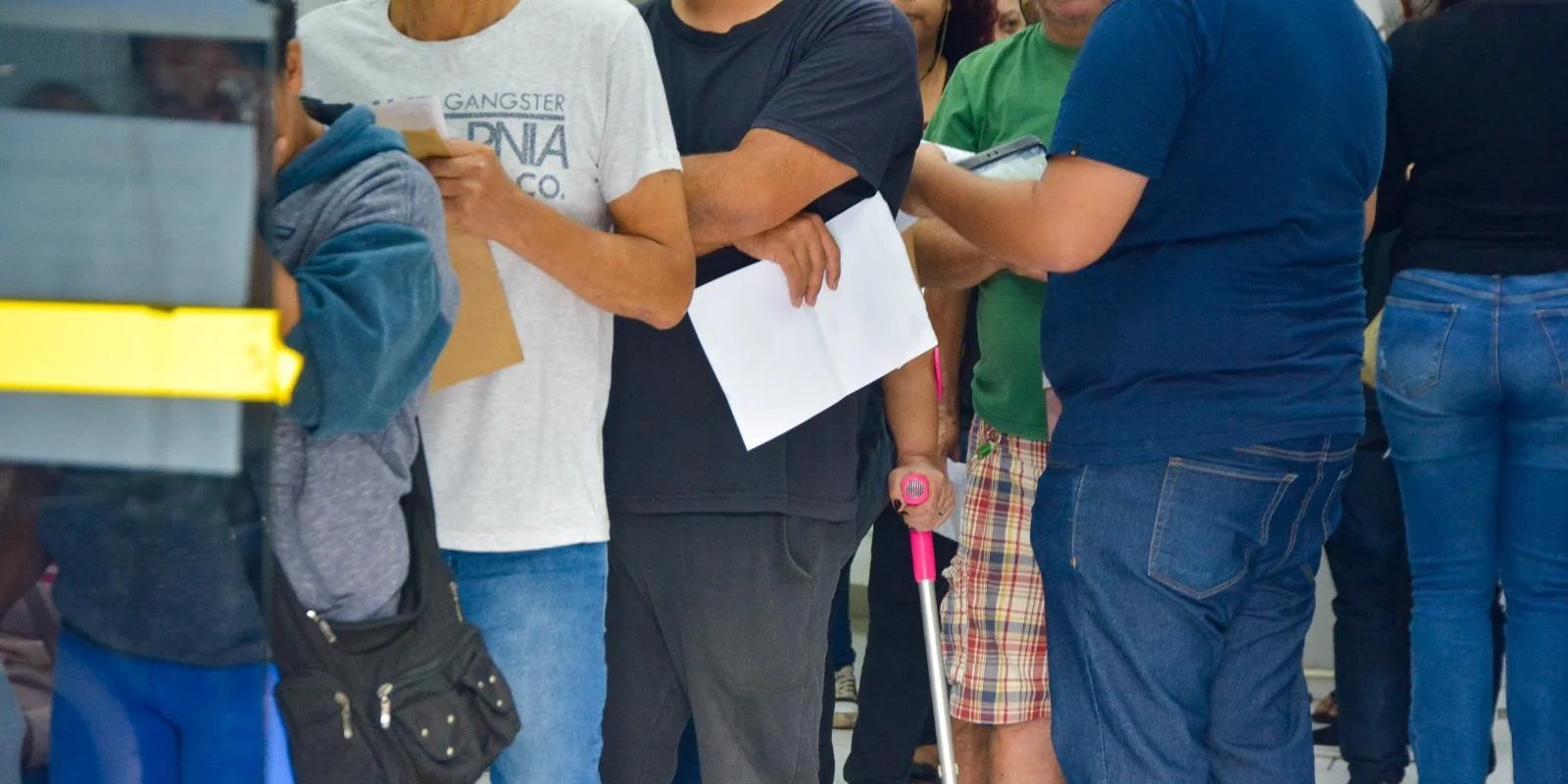 Quatro meses depois da mudança do Centro Logístico de Medicamentos Especiais (Celme) para a avenida Azenha, em Porto Alegre, a situação das filas de usuários em busca de remédios controlados […]